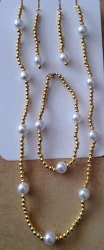 Modeschmuckset gold und - weiß,